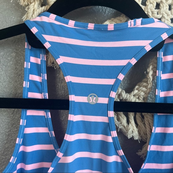Striped Lululemon tank top Like New 💗 - Picture 4 of 4